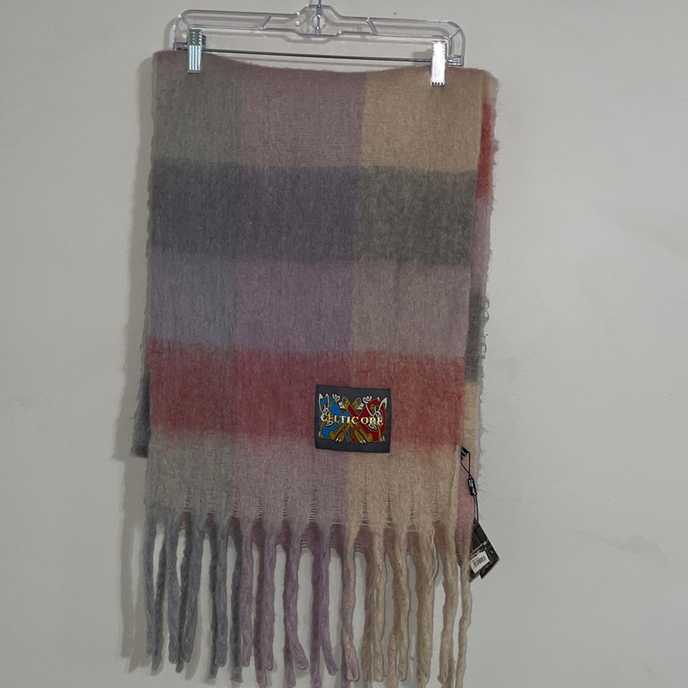 Celtic Ore Knitwear wool scarf NWT